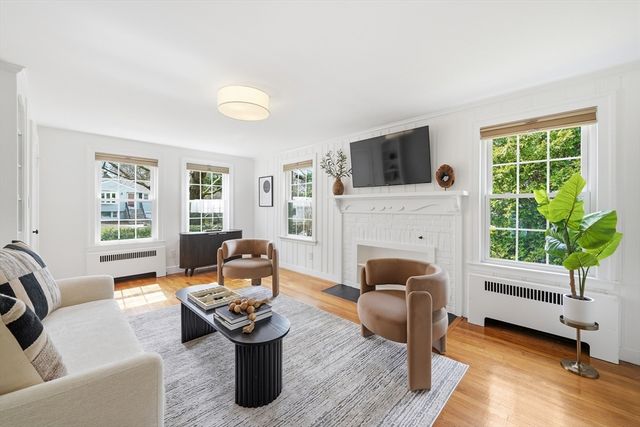 40 Englewood Rd, Winchester, MA 01890