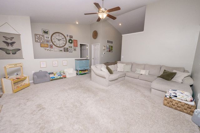 3039 Collier Lane, Burlington, KY 41005