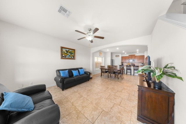 209 Shale CIR, Buda, TX 78610