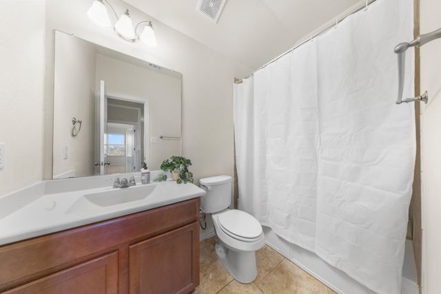 209 Shale CIR, Buda, TX 78610