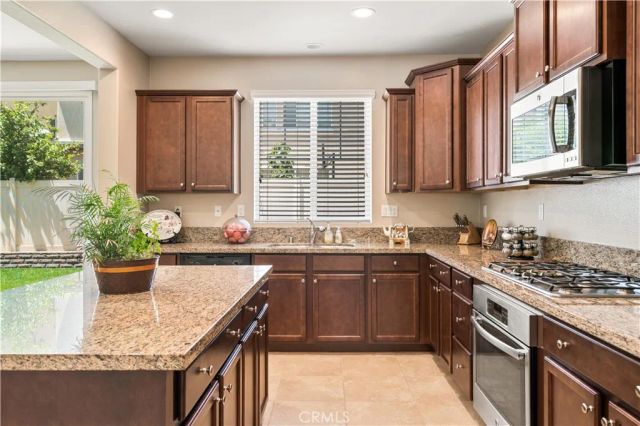 14221 Legato Court, Eastvale, CA 92880