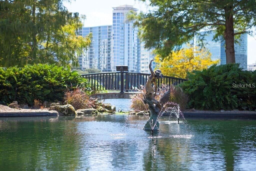 Image 4 of property listing at 613 E RIDGEWOOD STREET 8, Orlando, FL 32803