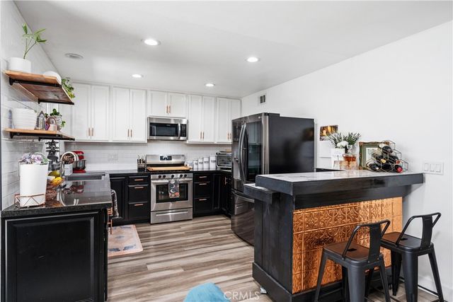 1868 Cloud Court, Simi Valley, CA 93065