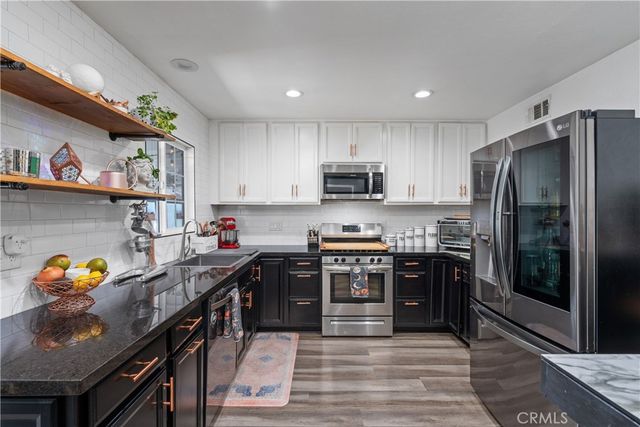 1868 Cloud Court, Simi Valley, CA 93065