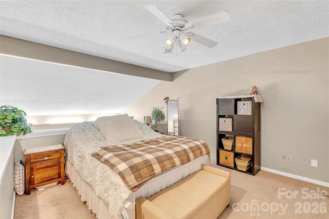 8073 Charter Oak Lane, Charlotte, NC 28226