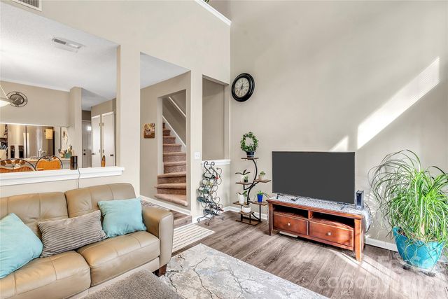 8073 Charter Oak Lane, Charlotte, NC 28226