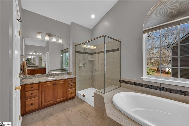 27 Waters Reach Lane, Simpsonville, SC 29681