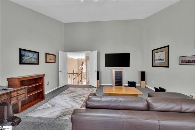 27 Waters Reach Lane, Simpsonville, SC 29681