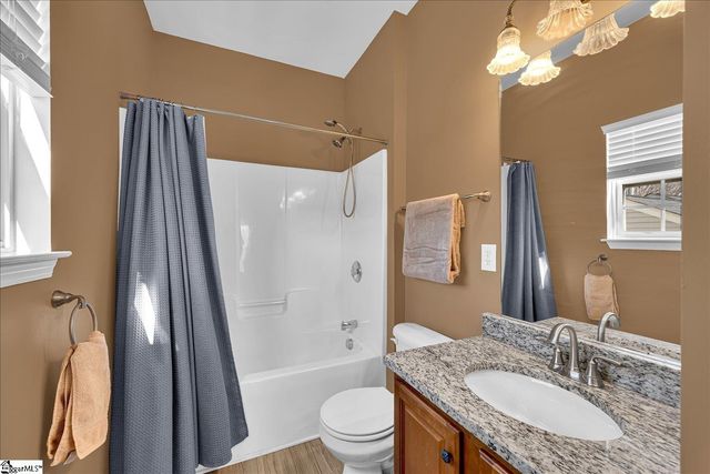 27 Waters Reach Lane, Simpsonville, SC 29681