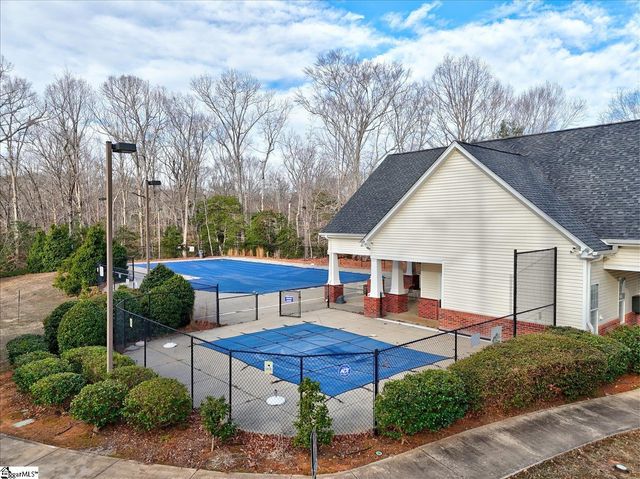 27 Waters Reach Lane, Simpsonville, SC 29681