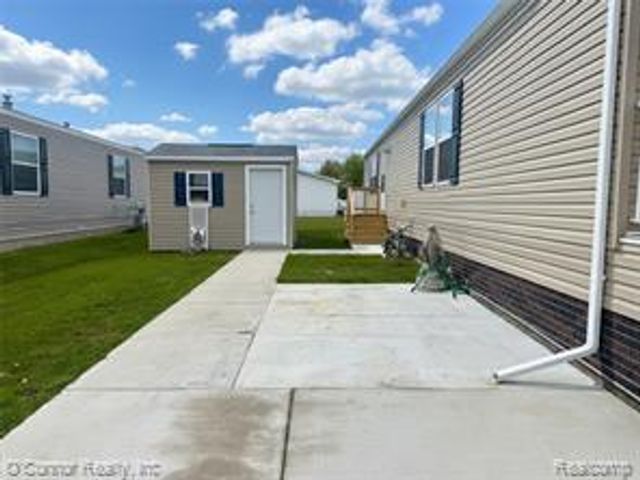 269 Westbrook Court, Port Huron, MI 48060