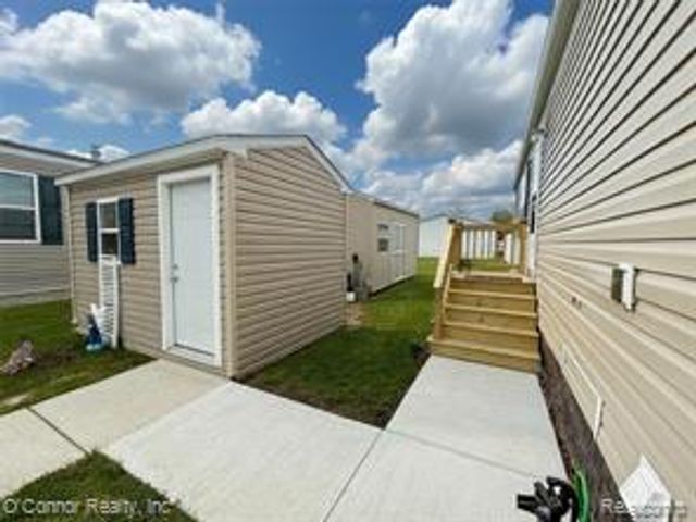 269 Westbrook Court, Port Huron, MI 48060