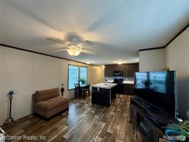 269 Westbrook Court, Port Huron, MI 48060