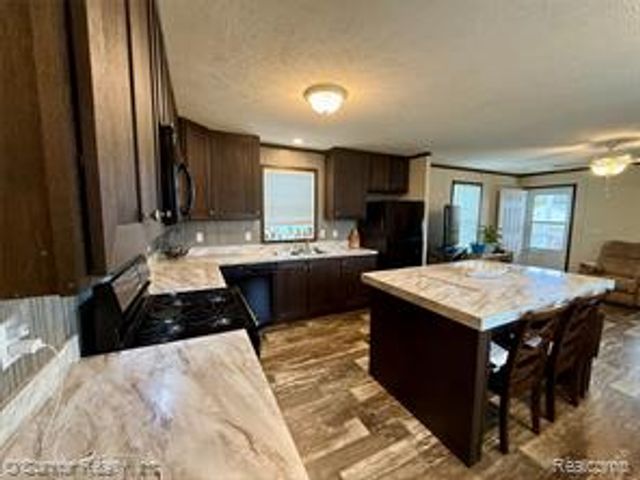 269 Westbrook Court, Port Huron, MI 48060