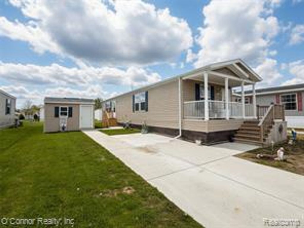 269 Westbrook Court, Port Huron, MI 48060