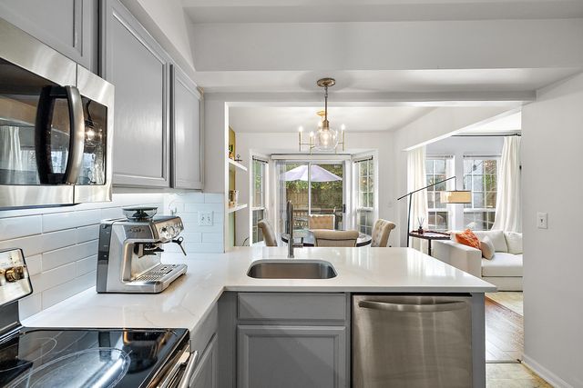 3073 Village Circle, Ann Arbor, MI 48108