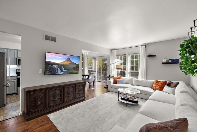 3073 Village Circle, Ann Arbor, MI 48108