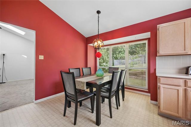 465 Elm Crossing Court, Ballwin, MO 63021