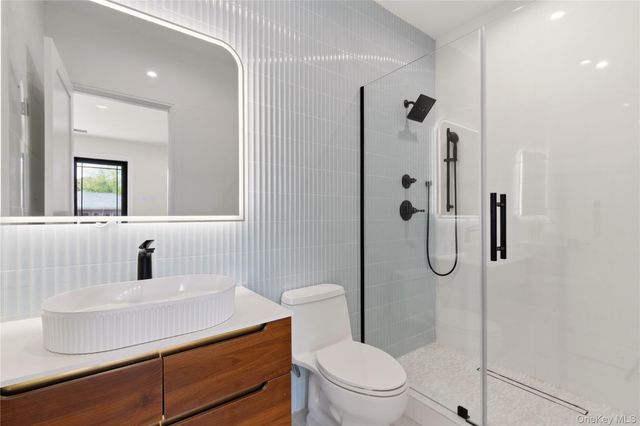97 Parkway Drive, Roslyn Heights, NY 11577