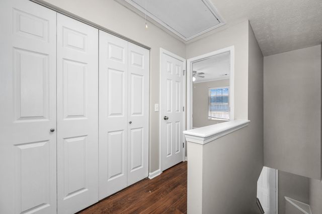 520 Bradburn Village Cir, Antioch, TN 37013