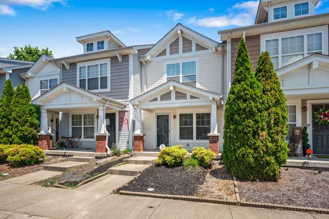 520 Bradburn Village Cir, Antioch, TN 37013
