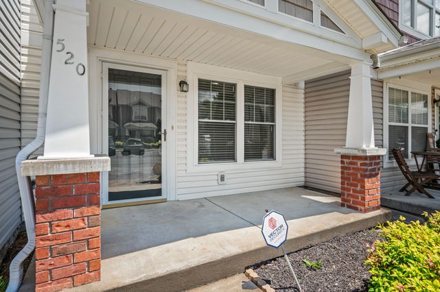 520 Bradburn Village Cir, Antioch, TN 37013