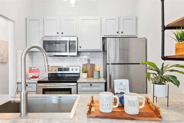 532 Oakwood Drive D204, Castle Rock, CO 80104