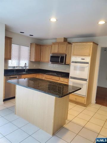 822 Hemlock Court T158, Norwood, NJ 07648