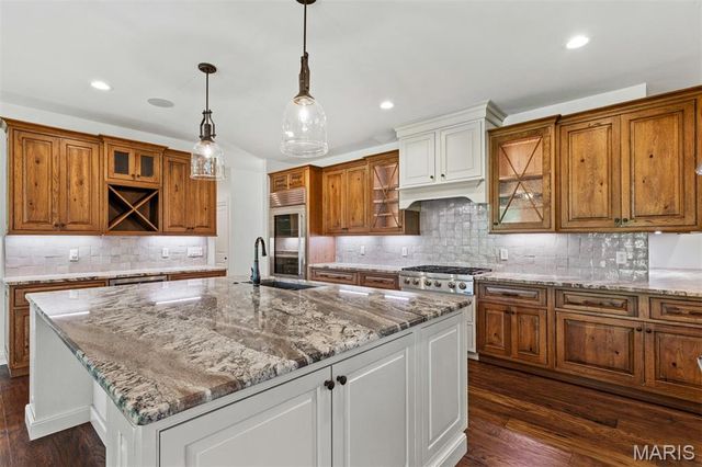 12854 Goodson Road, St Louis, MO 63131