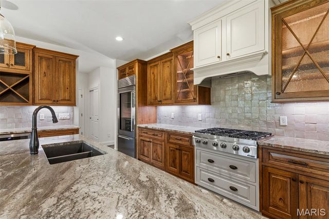 12854 Goodson Road, St Louis, MO 63131
