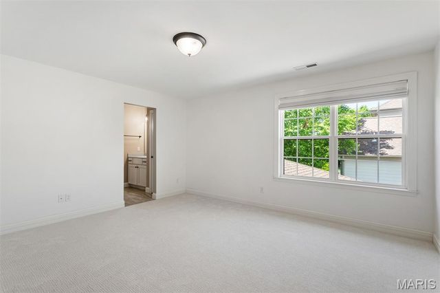 12854 Goodson Road, St Louis, MO 63131