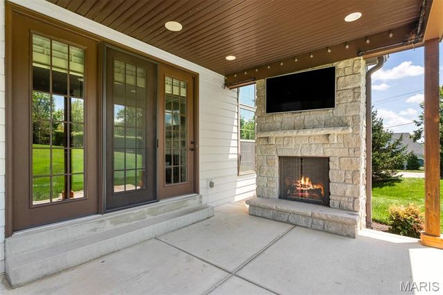 12854 Goodson Road, St Louis, MO 63131