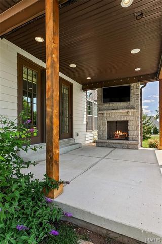 12854 Goodson Road, St Louis, MO 63131