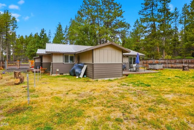 55510 Gross Drive, Bend, OR 97707