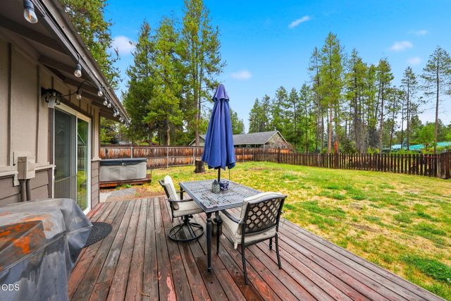 55510 Gross Drive, Bend, OR 97707