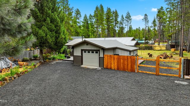 55510 Gross Drive, Bend, OR 97707