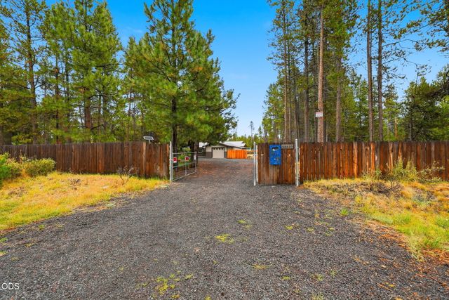 55510 Gross Drive, Bend, OR 97707