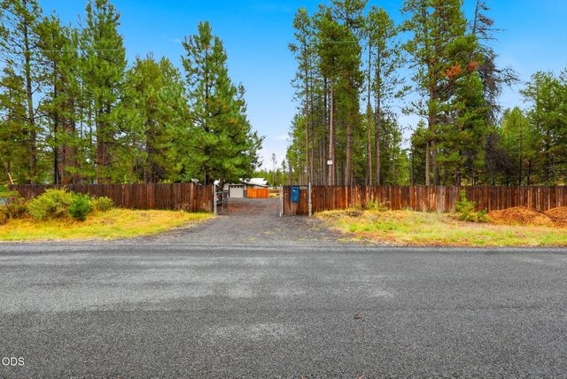 55510 Gross Drive, Bend, OR 97707