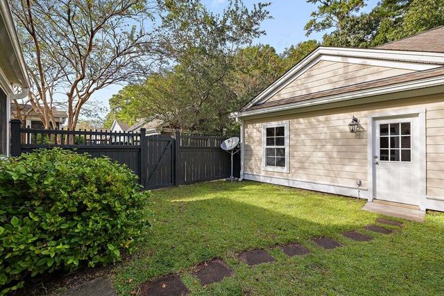 2600 Kings Gate Lane, Mount Pleasant, SC 29466