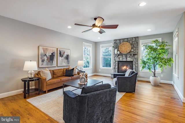 35054 MCKNIGHT CT, Round Hill, VA 20141