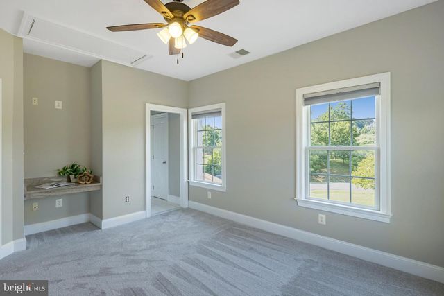 35054 MCKNIGHT CT, Round Hill, VA 20141