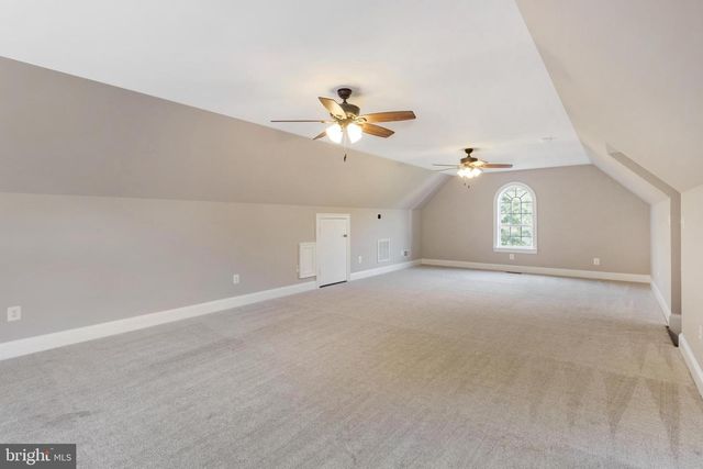 35054 MCKNIGHT CT, Round Hill, VA 20141