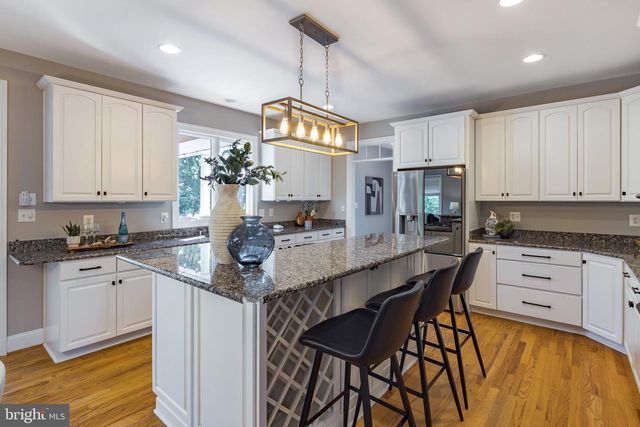 35054 MCKNIGHT CT, Round Hill, VA 20141