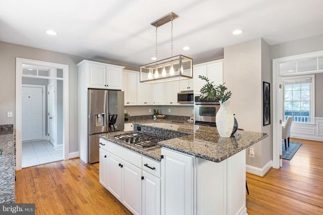 35054 MCKNIGHT CT, Round Hill, VA 20141
