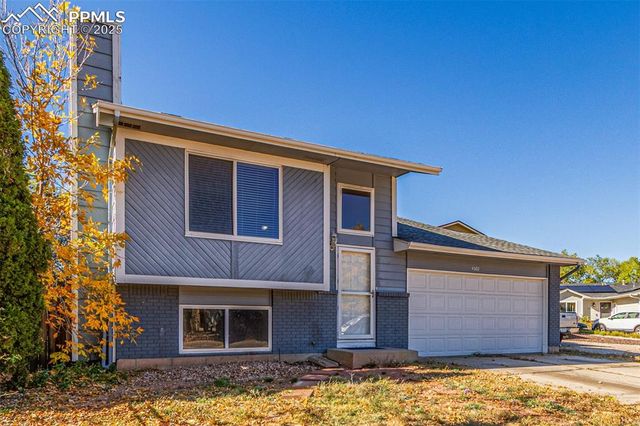4560 Allison Drive, Colorado Springs, CO 80916