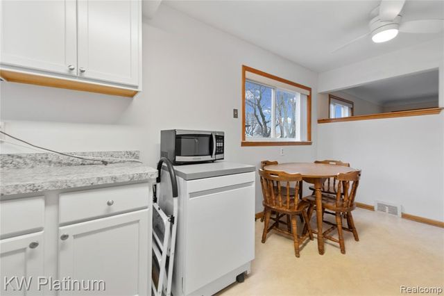 24036 Harvard Shore Drive, Saint Clair Shores, MI 48082