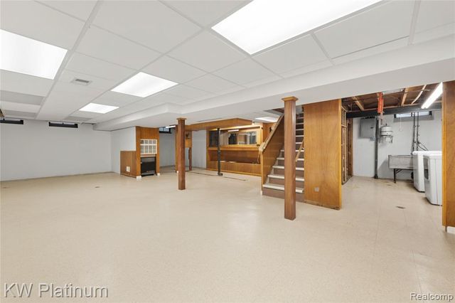 24036 Harvard Shore Drive, Saint Clair Shores, MI 48082