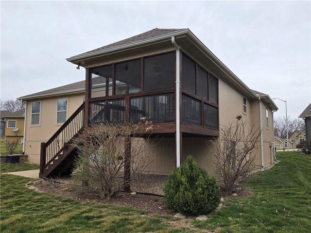 3945 NW 97th Street, Kansas City, MO 64154