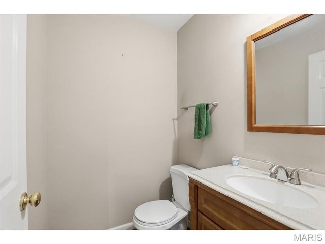 403 S Van Buren Avenue, St Louis, MO 63122