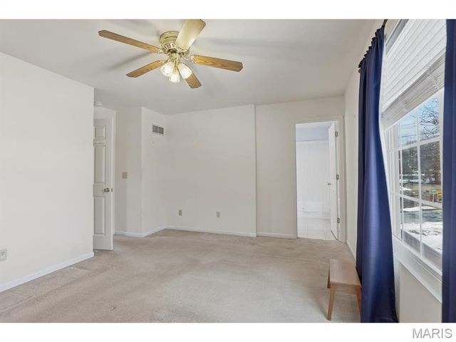 403 S Van Buren Avenue, St Louis, MO 63122